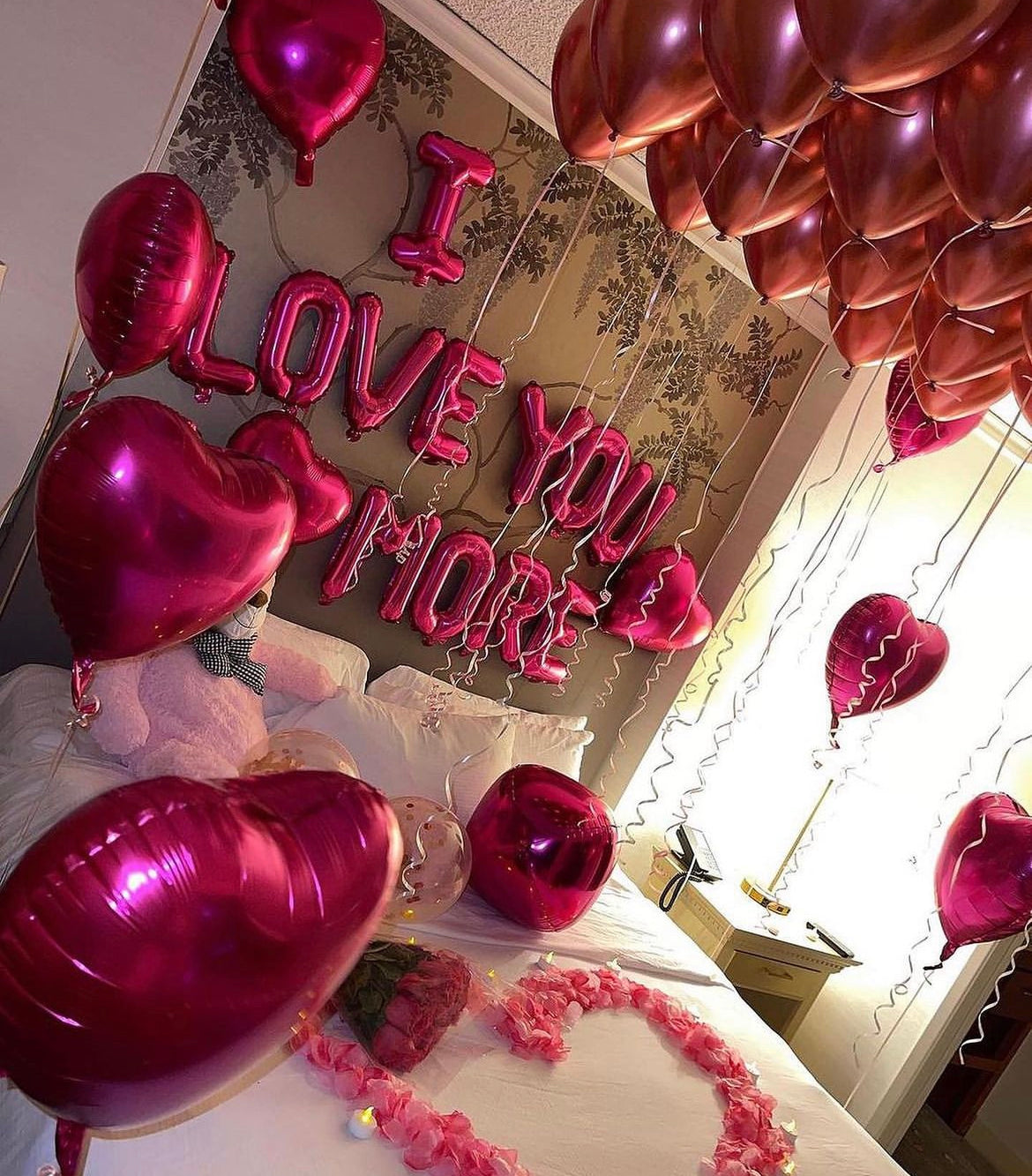 Valentine’s Day Room Decoration